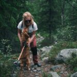 The Right Way To Hike With Your Dog