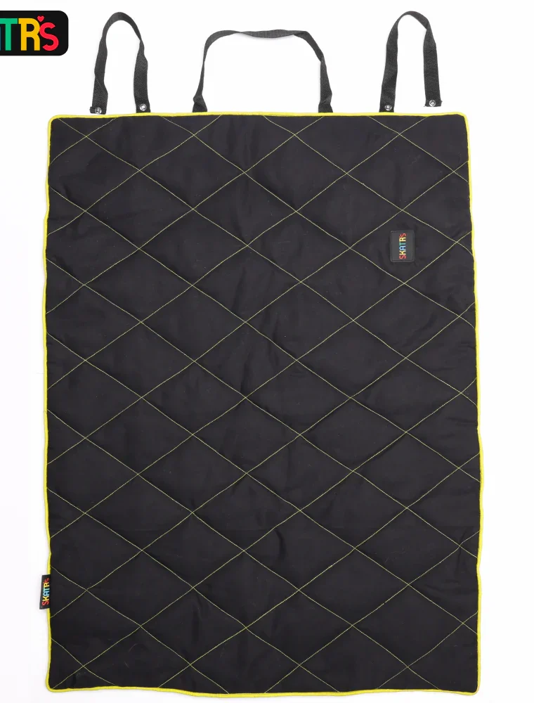 Skatrs Foldable Quilted Mat for Dogs and Cats (Black)